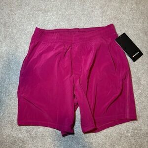 Lululemon Men’s Pace Breaker Short 7” LL Size Medium Magenta Purple MGPR